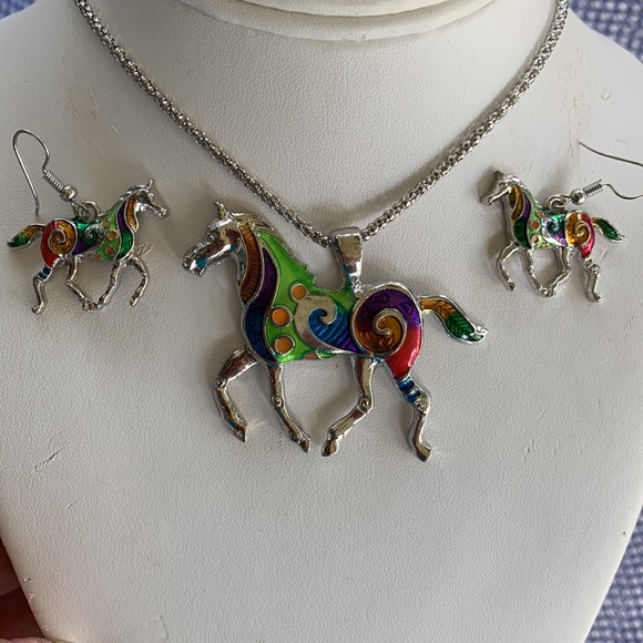 Colourful enamel Horse choker necklace with matching earrings SET new - Picture 3 of 12